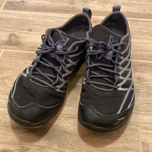 Merrell Black/Silver Shoes size 10